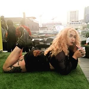 Meet your Posher, Sonya